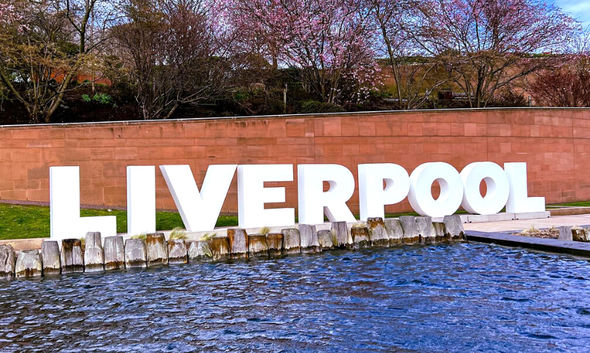 Liverpool sign web banner