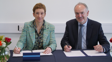 LJMU extends its ties across the globe with first Australian university